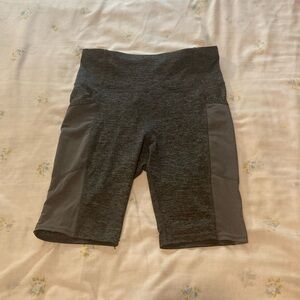 Adrienne Vittadini sport